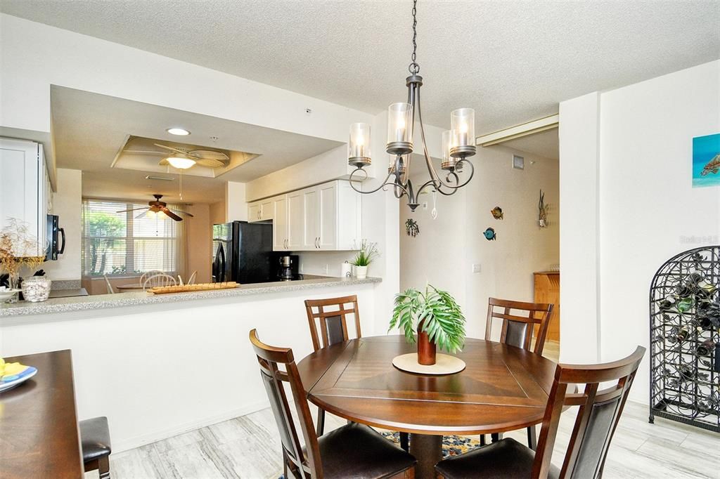 En Venta: $240,000 (2 camas, 2 baños, 1433 Pies cuadrados)