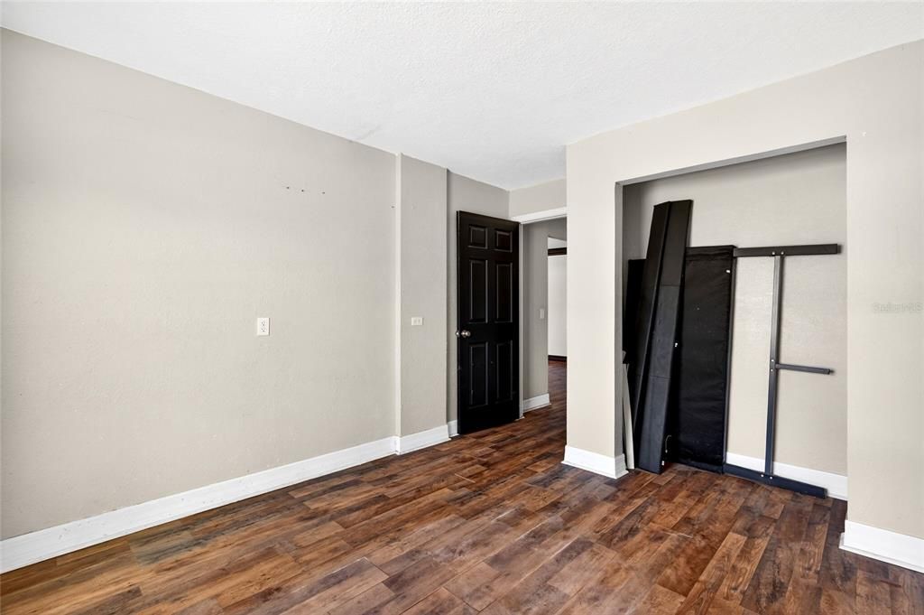 Active With Contract: $239,900 (4 beds, 2 baths, 1430 Square Feet)