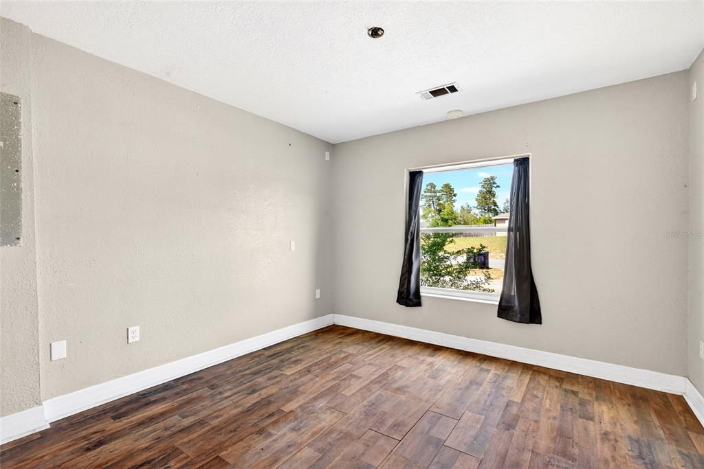 Active With Contract: $239,900 (4 beds, 2 baths, 1430 Square Feet)