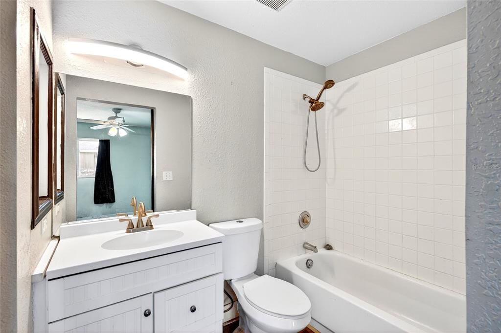 Active With Contract: $239,900 (4 beds, 2 baths, 1430 Square Feet)