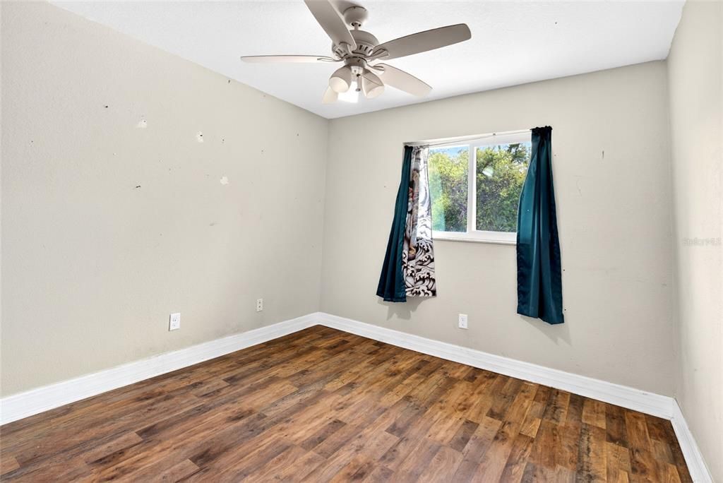 Active With Contract: $239,900 (4 beds, 2 baths, 1430 Square Feet)
