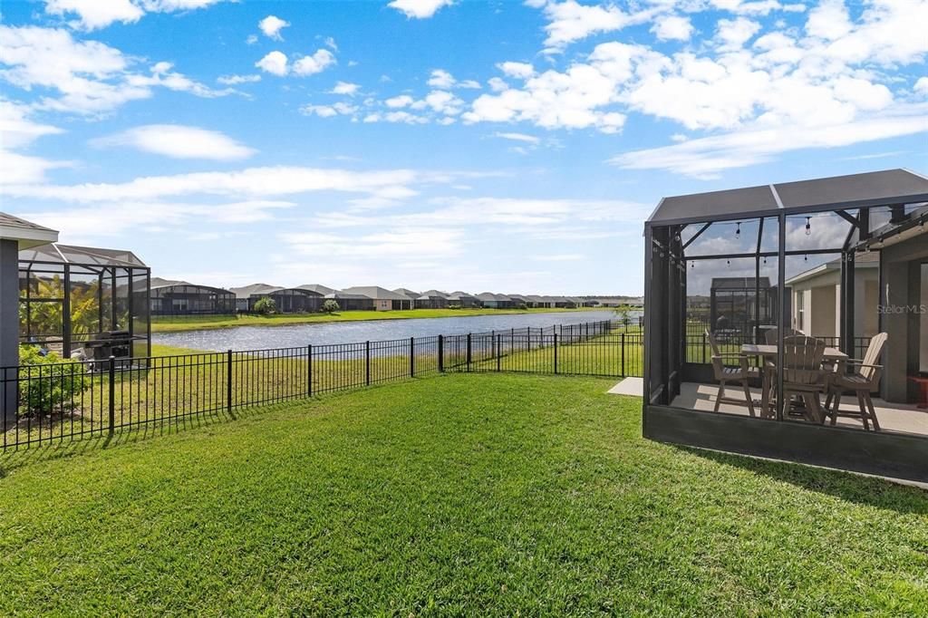 Activo con contrato: $369,900 (3 camas, 2 baños, 1653 Pies cuadrados)