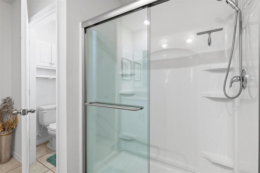 Activo con contrato: $369,900 (3 camas, 2 baños, 1653 Pies cuadrados)
