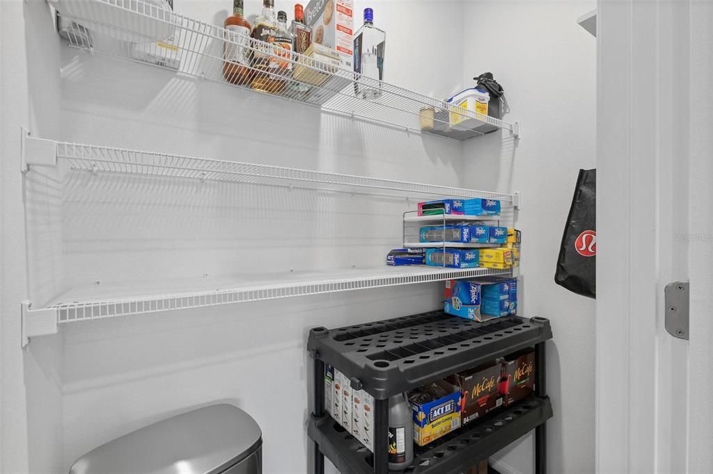 Activo con contrato: $369,900 (3 camas, 2 baños, 1653 Pies cuadrados)