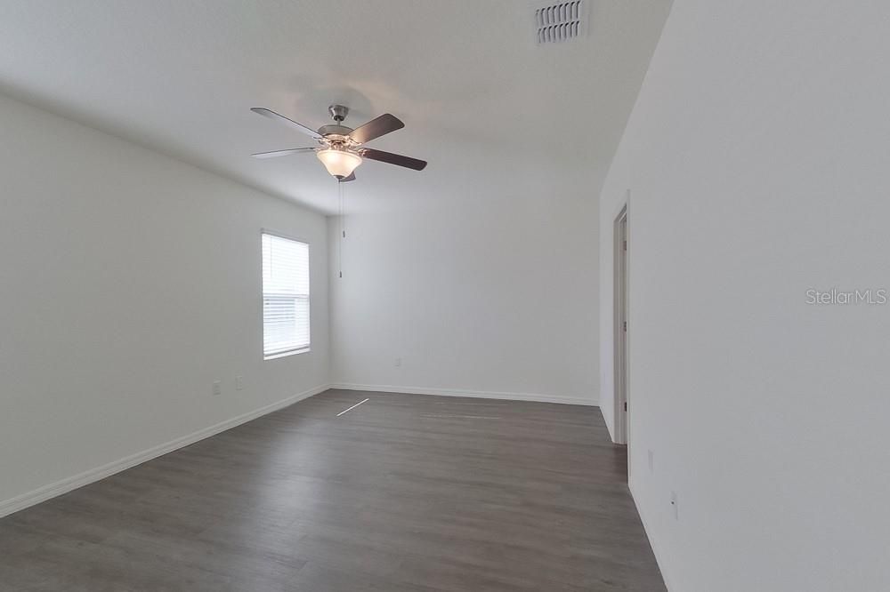 В аренду: $2,495 (5 спален, 3 ванн, 2447 Квадратных фут)