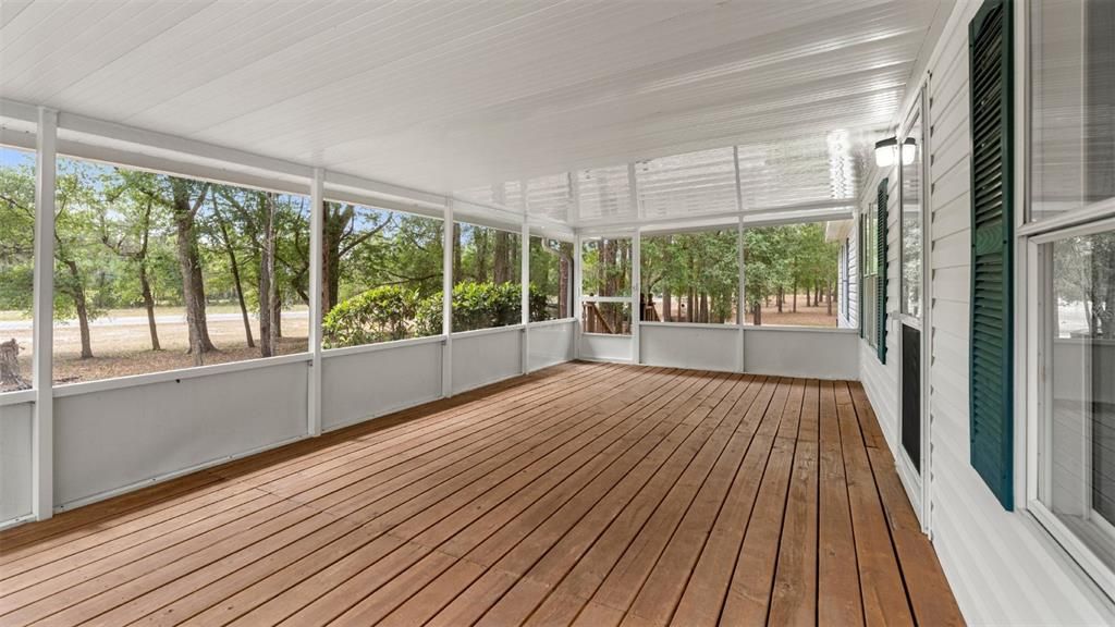 Activo con contrato: $250,000 (3 camas, 3 baños, 1488 Pies cuadrados)