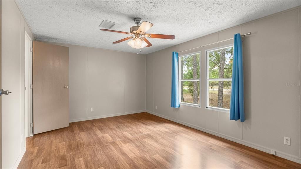 Activo con contrato: $250,000 (3 camas, 3 baños, 1488 Pies cuadrados)