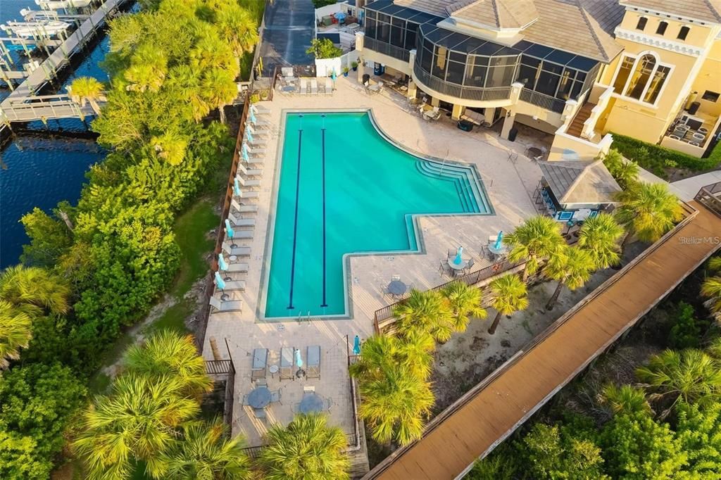 Activo con contrato: $1,150,000 (3 camas, 3 baños, 3837 Pies cuadrados)
