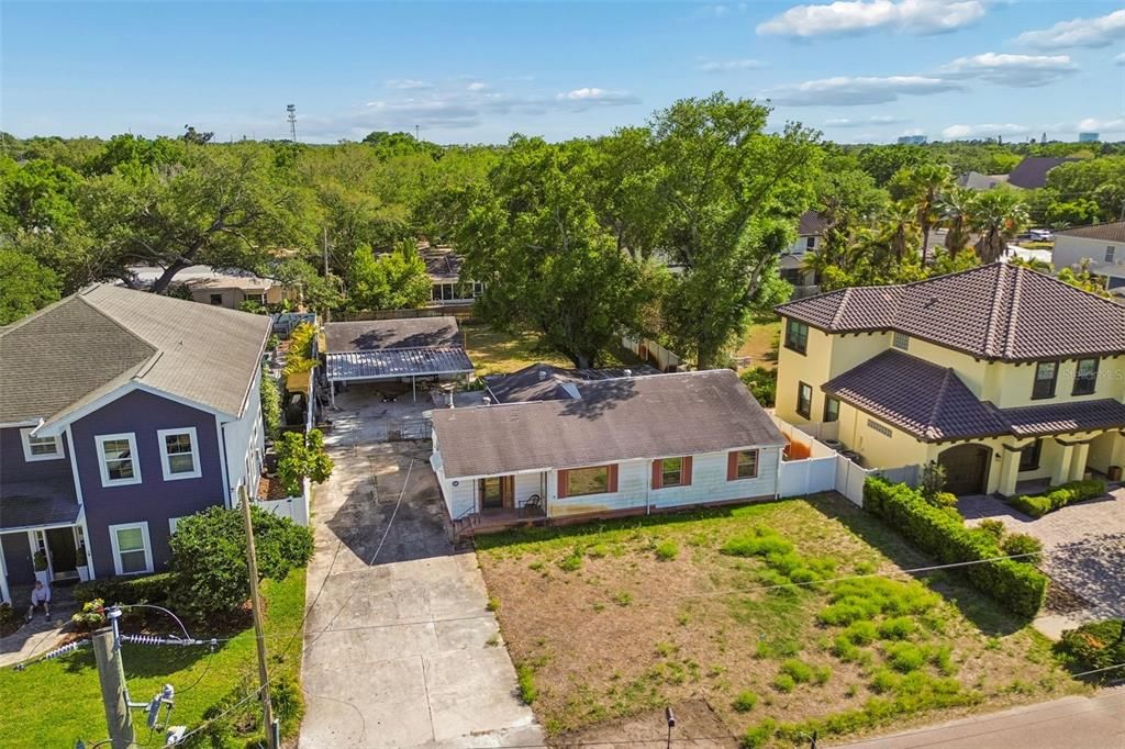 合同活跃: $850,000 (0.29 acres)