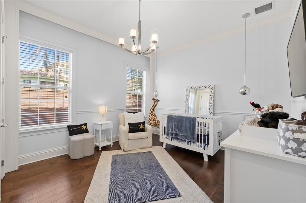 For Sale: $1,895,000 (5 beds, 4 baths, 3728 Square Feet)