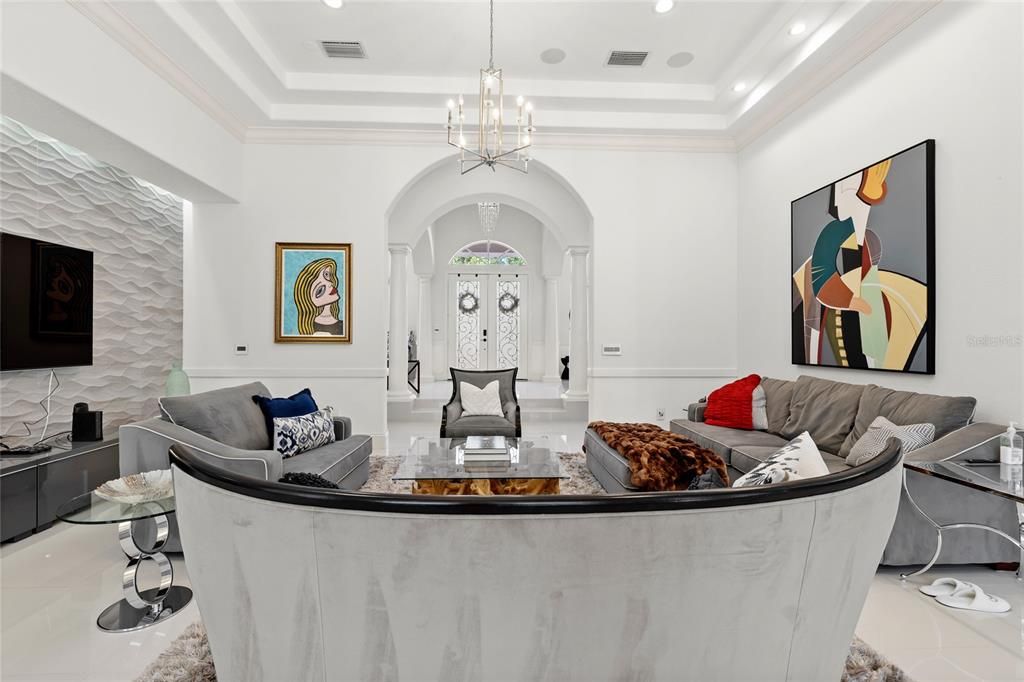 For Sale: $1,895,000 (5 beds, 4 baths, 3728 Square Feet)