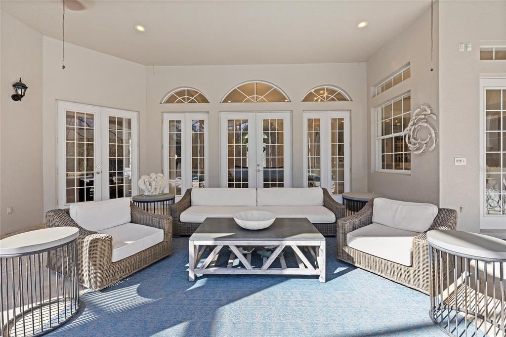 For Sale: $1,895,000 (5 beds, 4 baths, 3728 Square Feet)