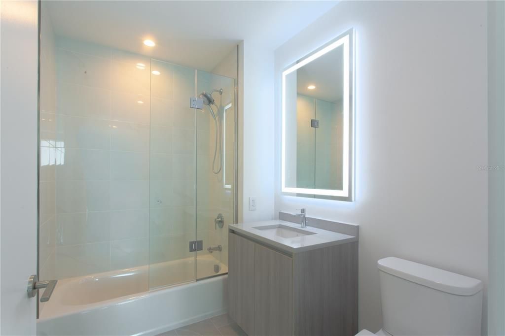 For Rent: $8,900 (2 beds, 2 baths, 1277 Square Feet)