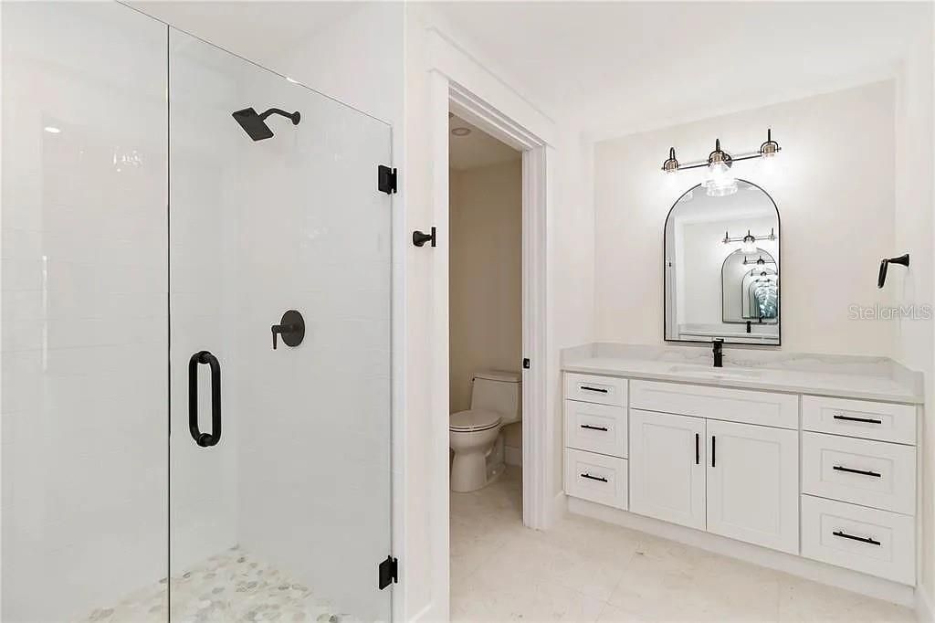 For Sale: $749,000 (3 beds, 2 baths, 1937 Square Feet)