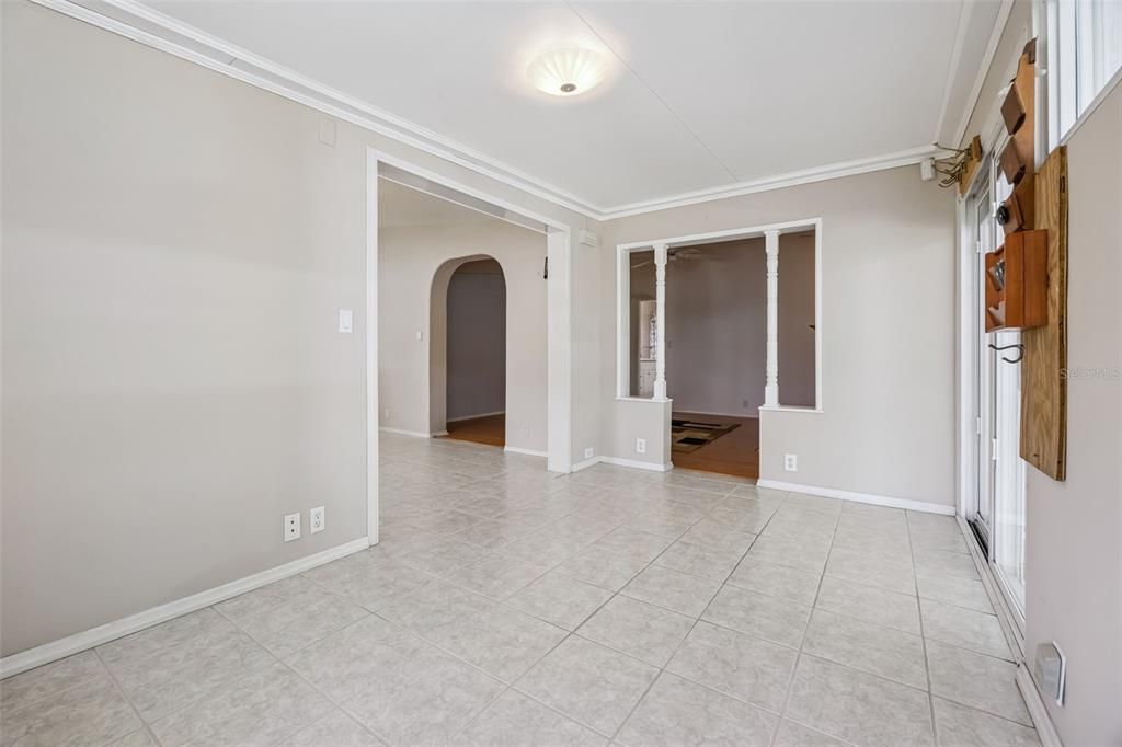 For Sale: $320,000 (3 beds, 2 baths, 2400 Square Feet)