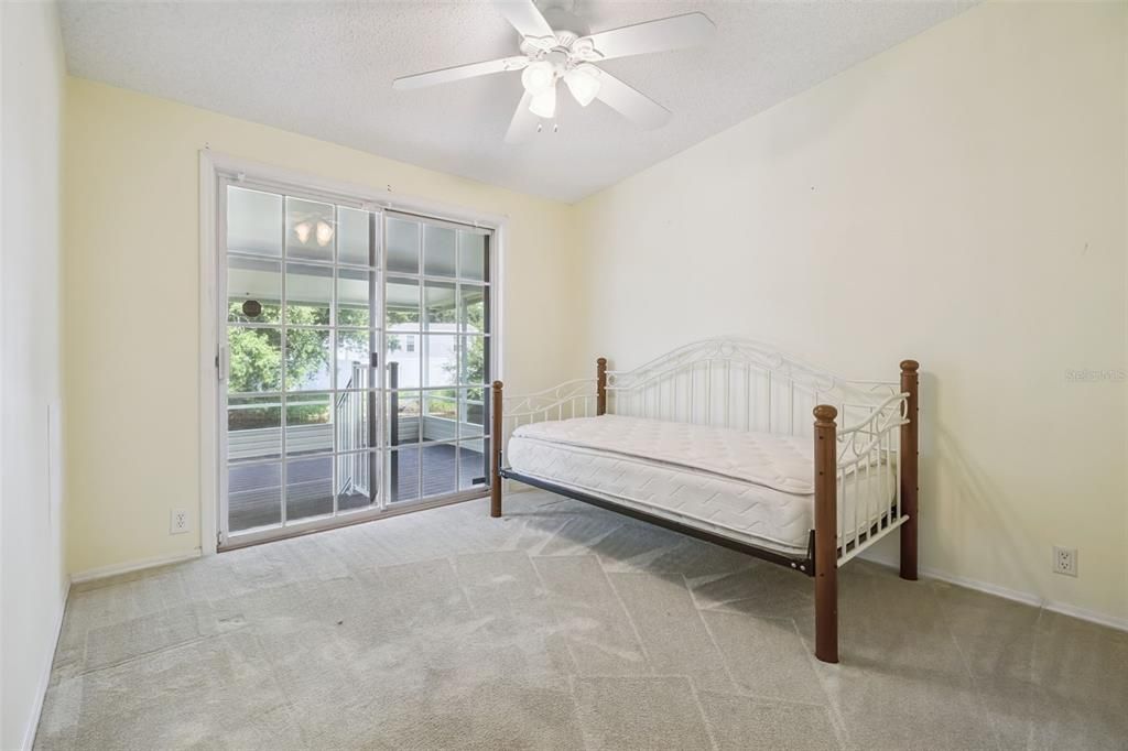 For Sale: $320,000 (3 beds, 2 baths, 2400 Square Feet)