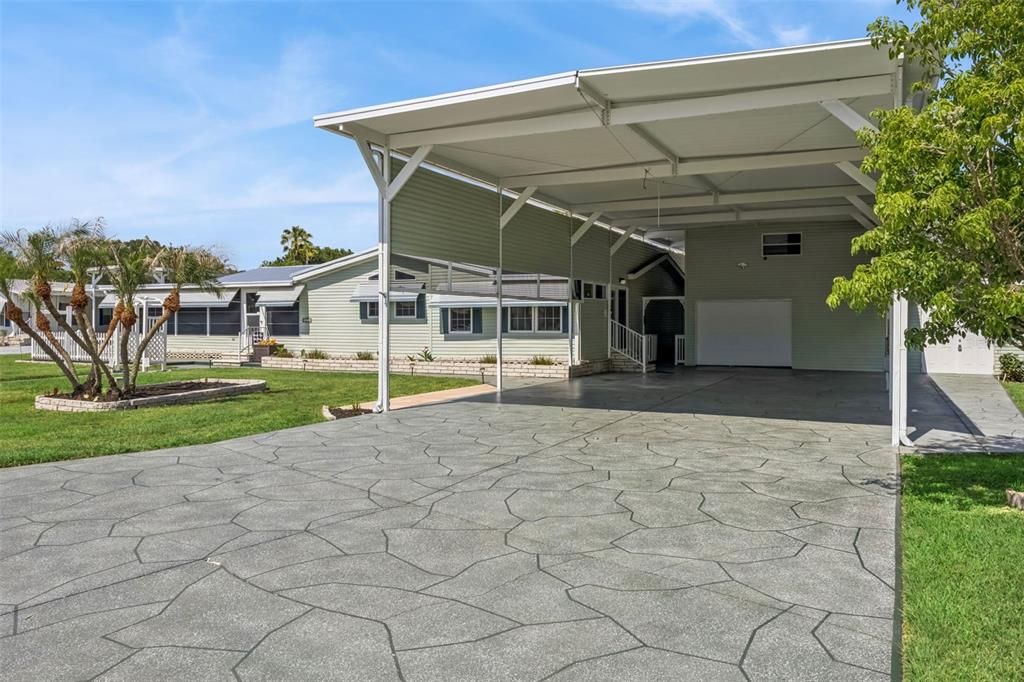 For Sale: $320,000 (3 beds, 2 baths, 2400 Square Feet)