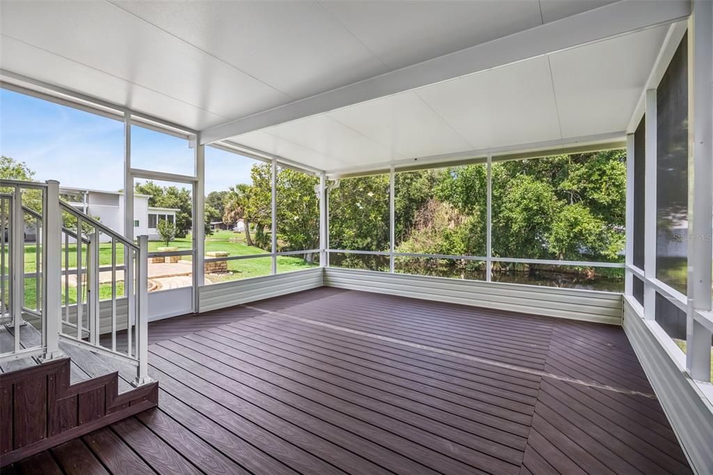 For Sale: $320,000 (3 beds, 2 baths, 2400 Square Feet)