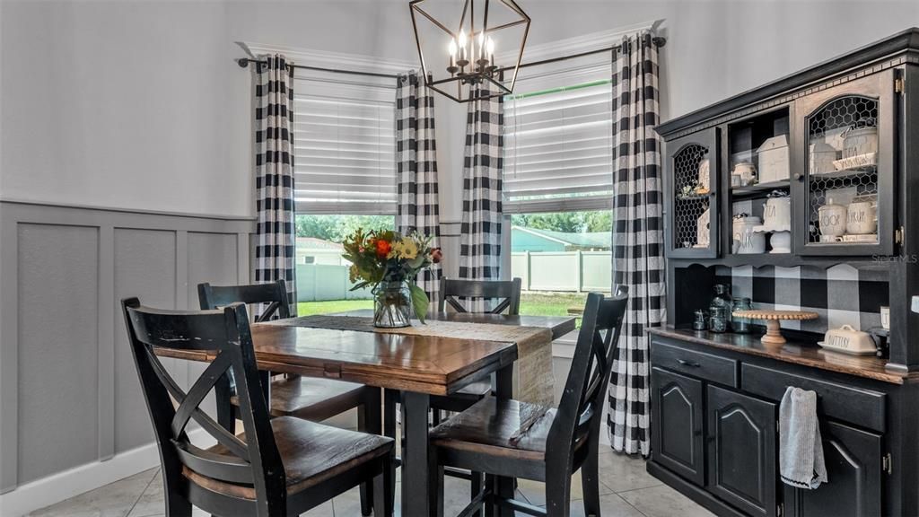 For Sale: $475,000 (4 beds, 3 baths, 2392 Square Feet)