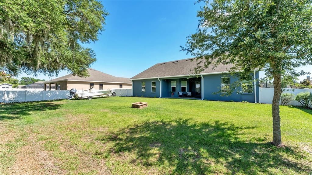 For Sale: $475,000 (4 beds, 3 baths, 2392 Square Feet)