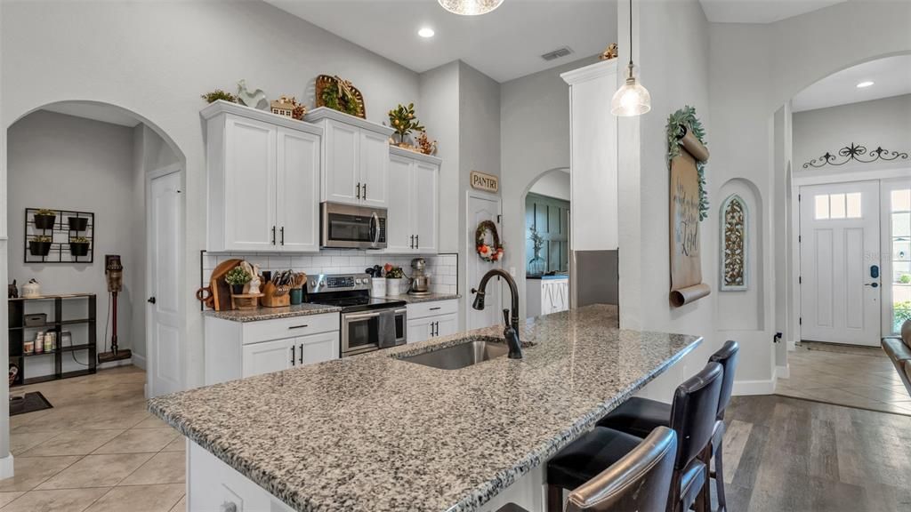 For Sale: $475,000 (4 beds, 3 baths, 2392 Square Feet)