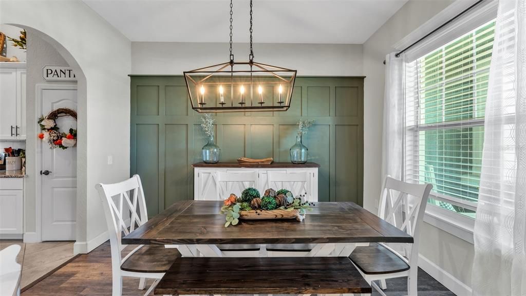 For Sale: $475,000 (4 beds, 3 baths, 2392 Square Feet)