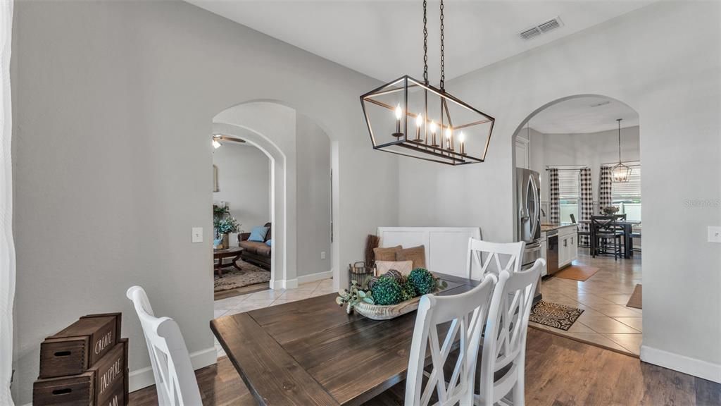 For Sale: $475,000 (4 beds, 3 baths, 2392 Square Feet)