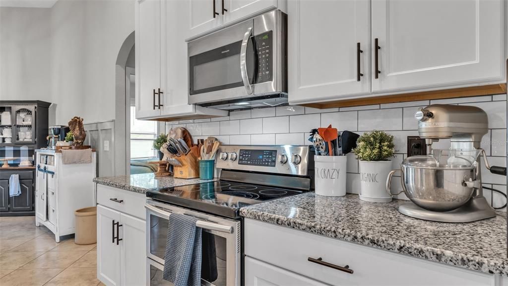 For Sale: $475,000 (4 beds, 3 baths, 2392 Square Feet)