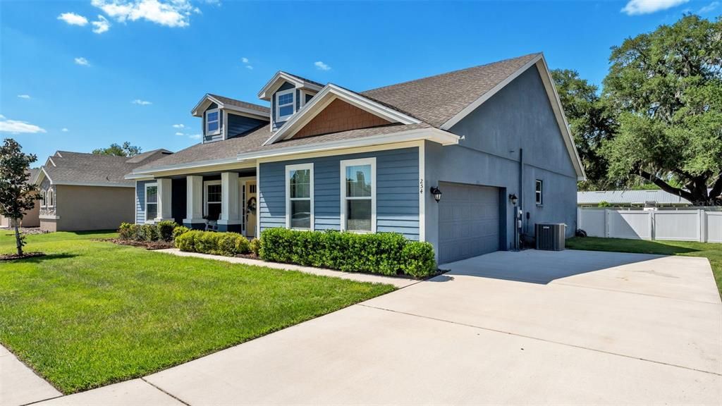 For Sale: $475,000 (4 beds, 3 baths, 2392 Square Feet)