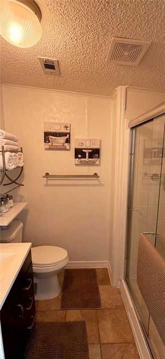 For Rent: $2,100 (2 beds, 2 baths, 950 Square Feet)