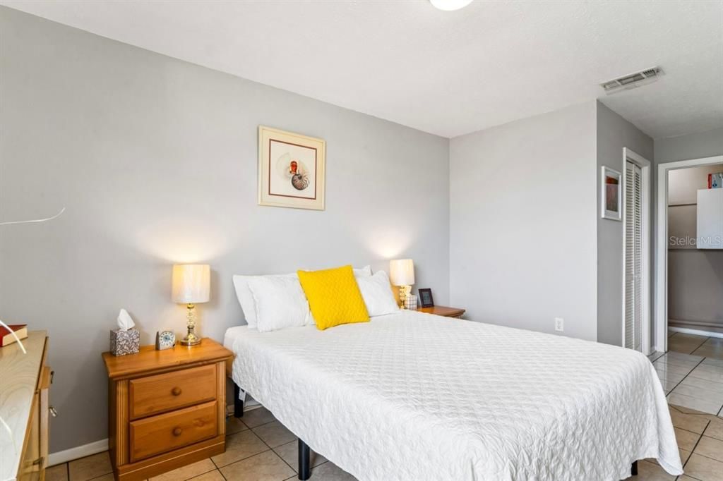 En Venta: $129,000 (2 camas, 1 baños, 825 Pies cuadrados)