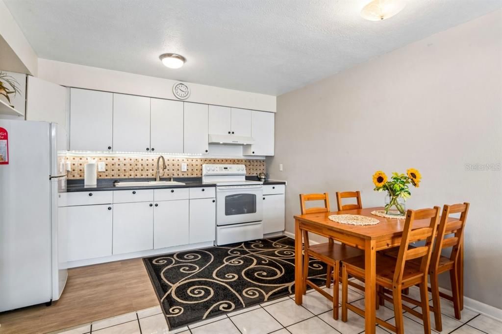 En Venta: $129,000 (2 camas, 1 baños, 825 Pies cuadrados)