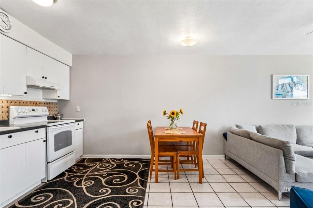 En Venta: $129,000 (2 camas, 1 baños, 825 Pies cuadrados)
