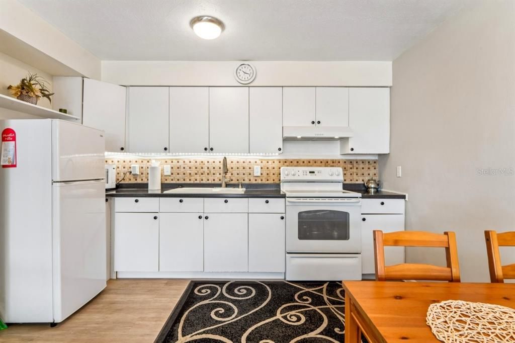 En Venta: $129,000 (2 camas, 1 baños, 825 Pies cuadrados)