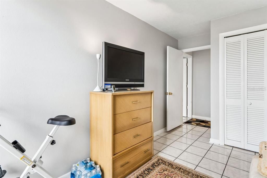 En Venta: $129,000 (2 camas, 1 baños, 825 Pies cuadrados)