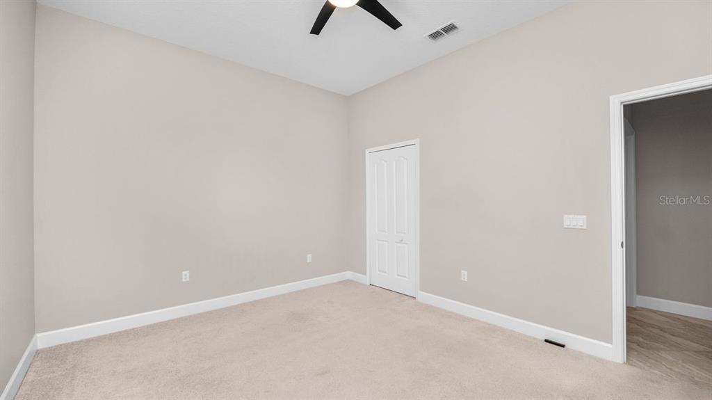 For Sale: $995,900 (5 beds, 4 baths, 4195 Square Feet)