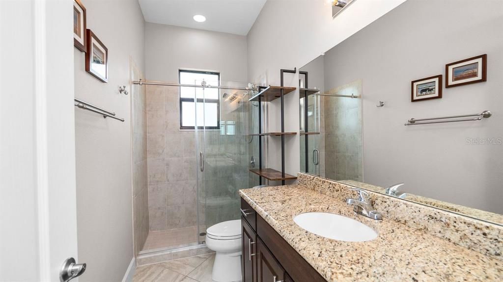 For Sale: $995,900 (5 beds, 4 baths, 4195 Square Feet)