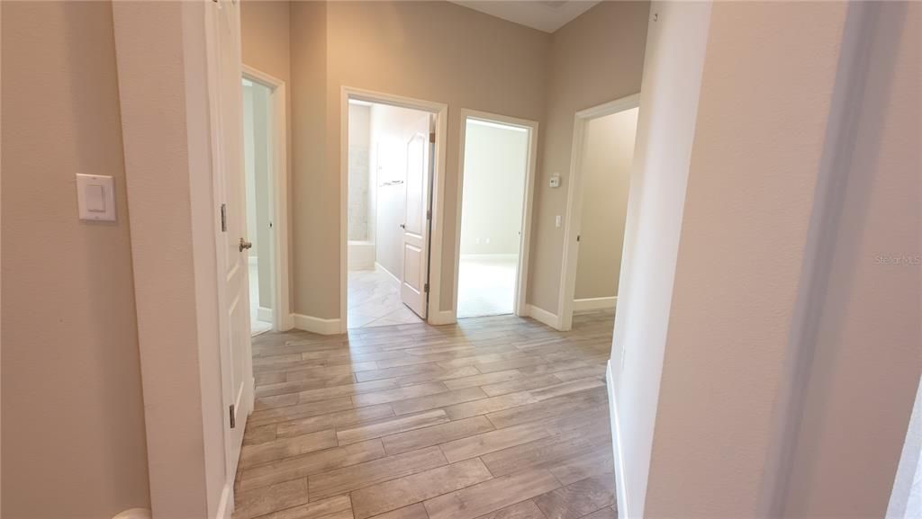 En Venta: $1,095,000 (5 camas, 4 baños, 4195 Pies cuadrados)