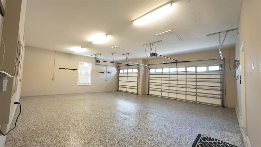 En Venta: $1,095,000 (5 camas, 4 baños, 4195 Pies cuadrados)
