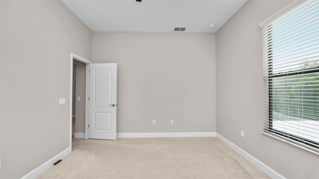 For Sale: $995,900 (5 beds, 4 baths, 4195 Square Feet)
