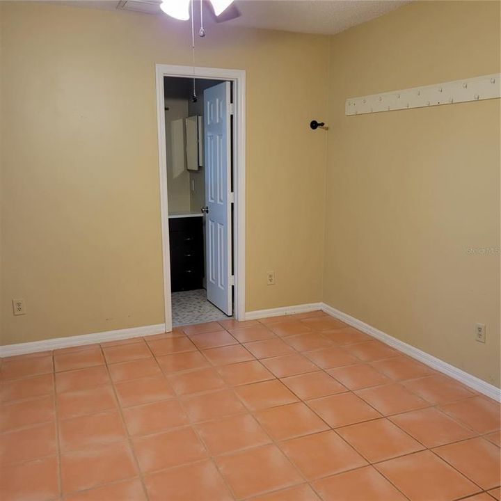 В аренду: $1,795 (3 спален, 2 ванн, 1332 Квадратных фут)