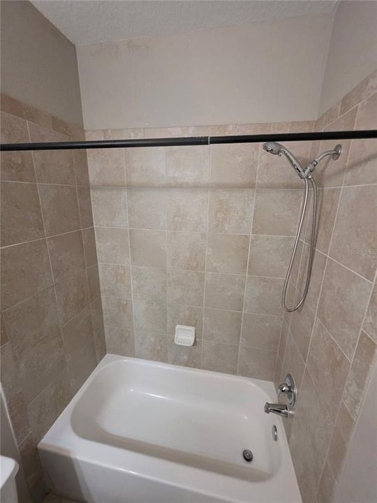 En Renta: $2,500 (3 camas, 2 baños, 2178 Pies cuadrados)