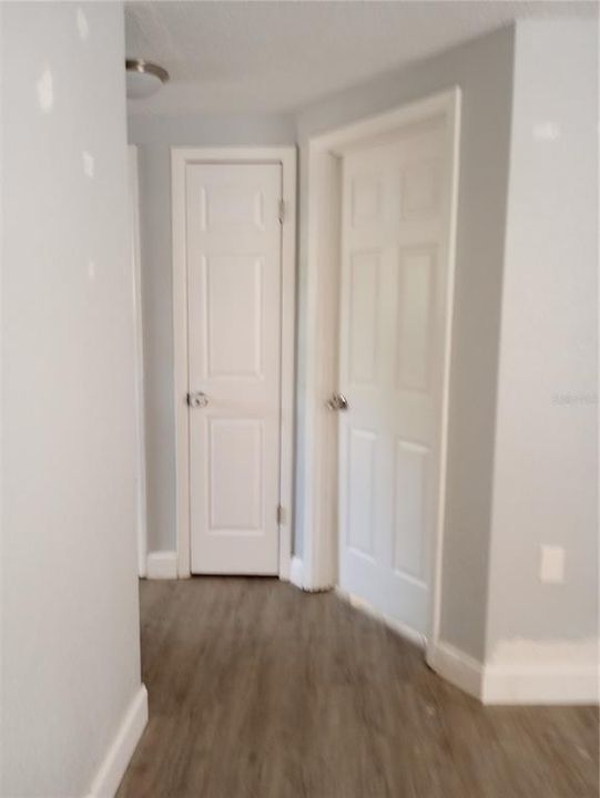 For Sale: $235,000 (2 beds, 1 baths, 932 Square Feet)