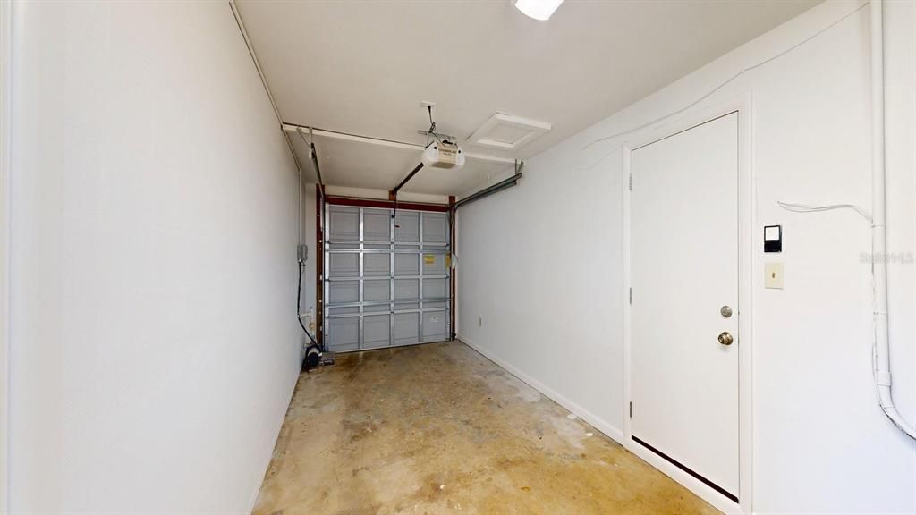 Activo con contrato: $239,000 (3 camas, 1 baños, 960 Pies cuadrados)