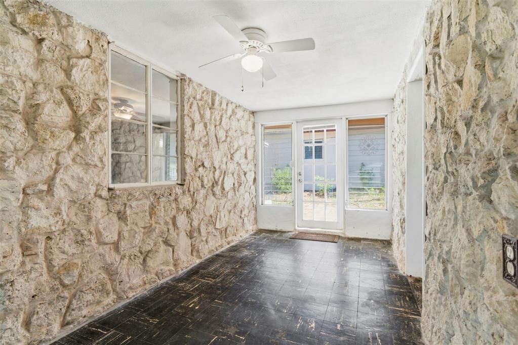 En Venta: $324,900 (2 camas, 2 baños, 1256 Pies cuadrados)