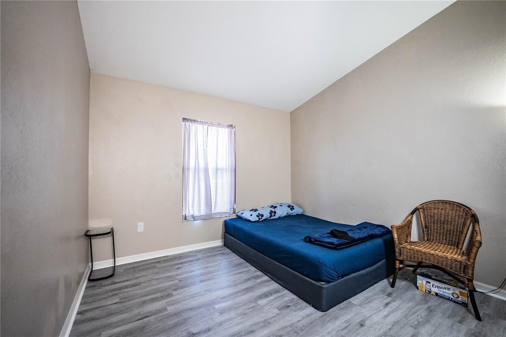 Activo con contrato: $275,000 (3 camas, 2 baños, 1252 Pies cuadrados)