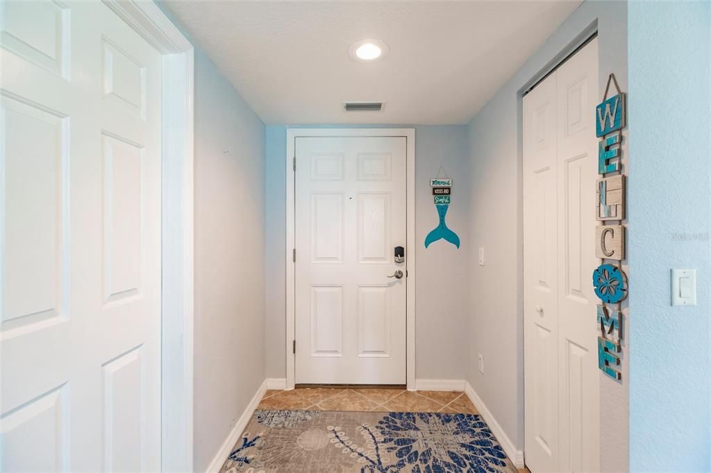 For Rent: $2,500 (3 beds, 2 baths, 1293 Square Feet)