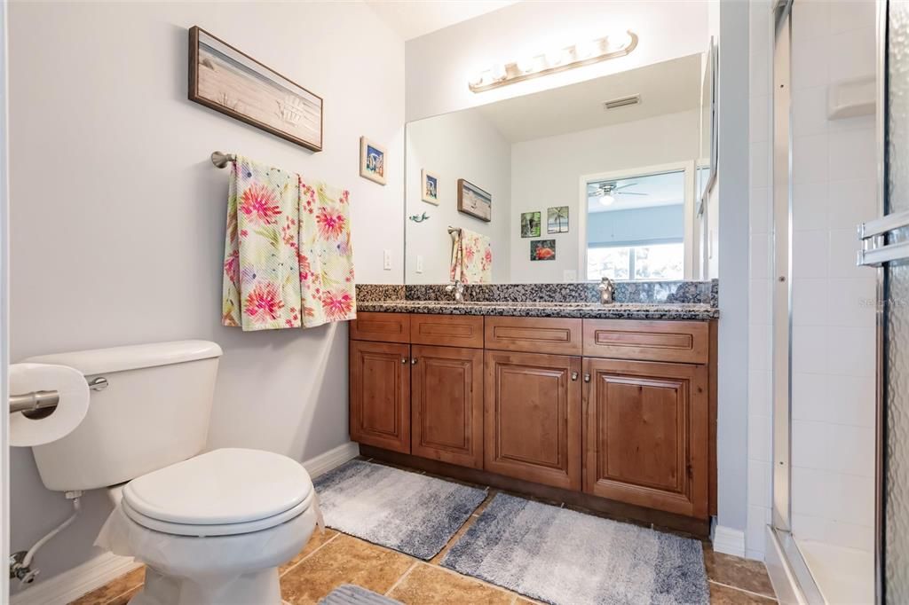For Rent: $2,500 (3 beds, 2 baths, 1293 Square Feet)