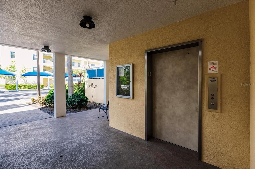 For Rent: $2,500 (3 beds, 2 baths, 1293 Square Feet)