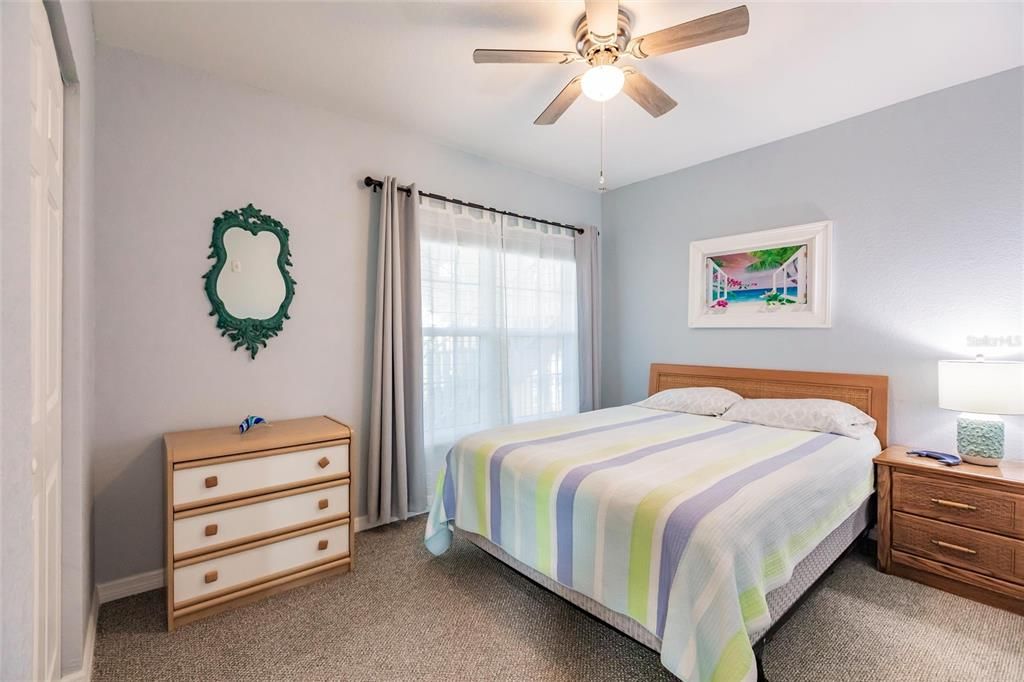 For Rent: $2,500 (3 beds, 2 baths, 1293 Square Feet)